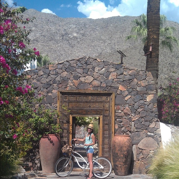 Meet your Posher, Lindsey - Picture 1 of 1